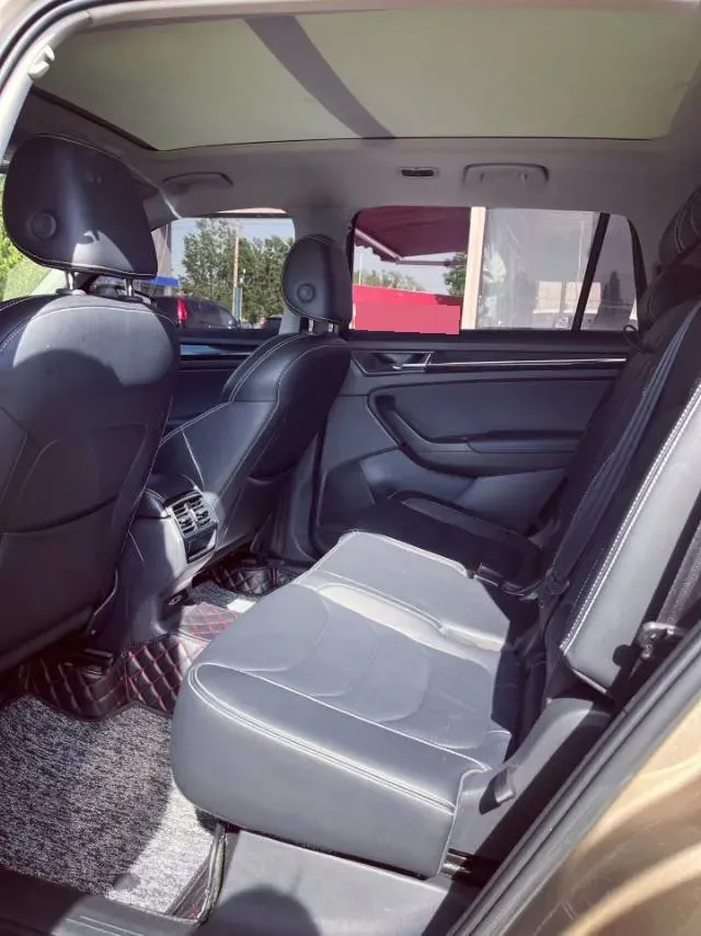 2018 Skoda Kodiak 1.8T 180HP L4 7DCT,autocango,china used car exporter,china ev exporter,chinese used car exporter,chinese used ev exporter