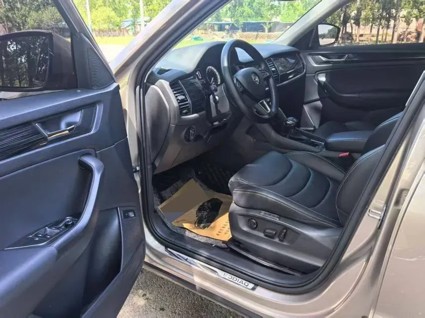 2018 Skoda Kodiak 1.8T 180HP L4 7DCT,autocango,china used car exporter,china ev exporter,chinese used car exporter,chinese used ev exporter