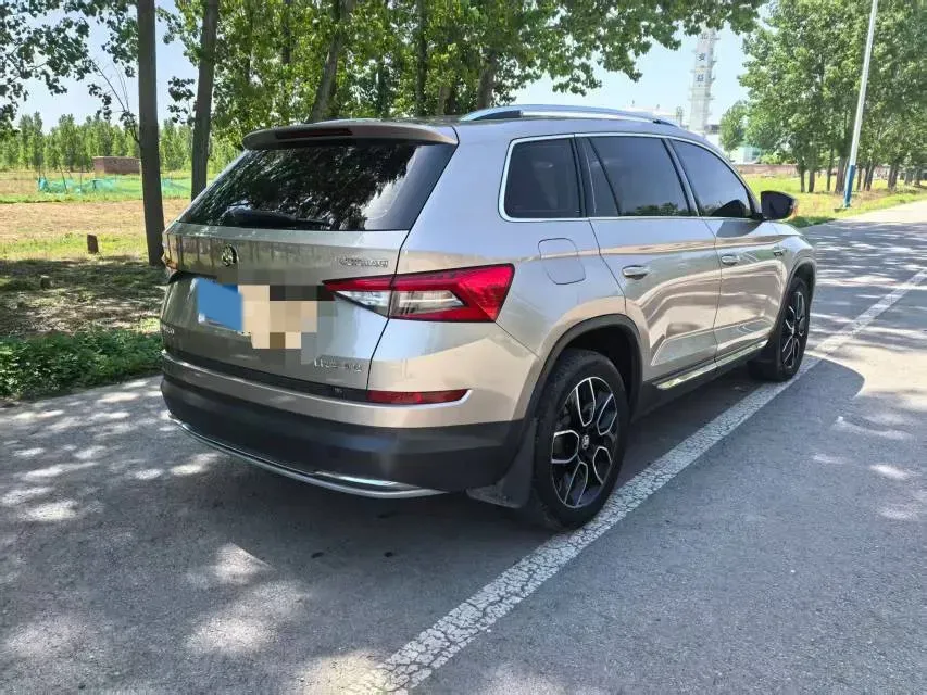 2018 Skoda Kodiak 1.8T 180HP L4 7DCT,autocango,china used car exporter,china ev exporter,chinese used car exporter,chinese used ev exporter