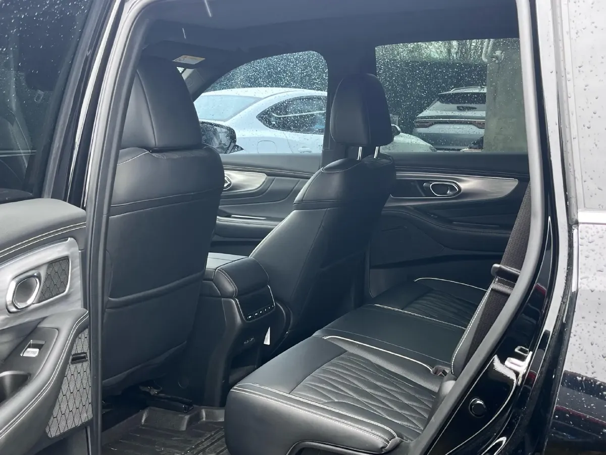 2022 GAC Trumpchi GS8 2.0T 252HP L4 8AT,autocango,china used car exporter,china ev exporter,chinese used car exporter,chinese used ev exporter