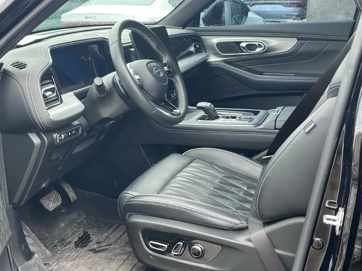 2022 GAC Trumpchi GS8 2.0T 252HP L4 8AT,autocango,china used car exporter,china ev exporter,chinese used car exporter,chinese used ev exporter