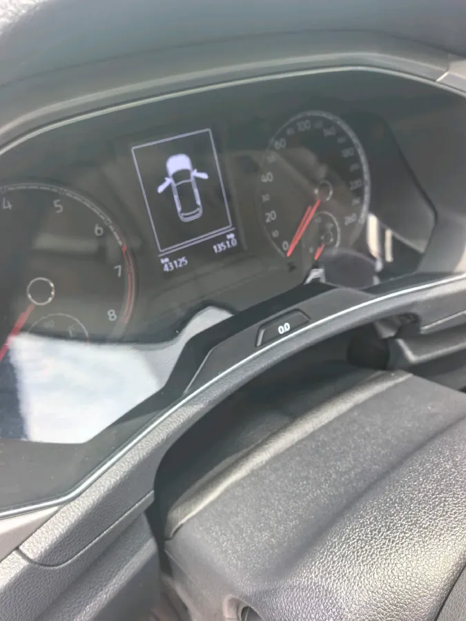 2022 Volkswagen T-Roc 1.4T 150HP L4 7DCT,autocango,china used car exporter,china ev exporter,chinese used car exporter,chinese used ev exporter