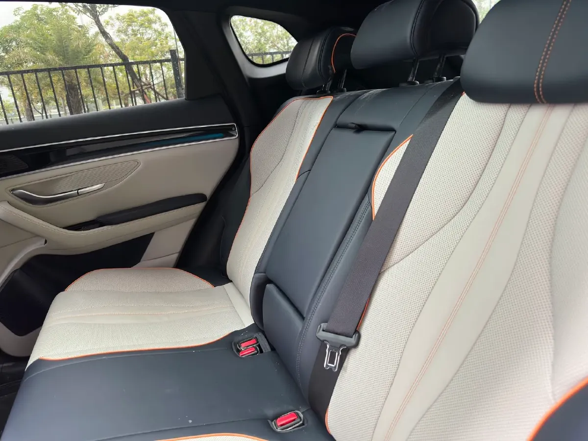 2022 Hyundai Tucson 2.0L 150HP L4 6AT Hybrid,autocango,china used car exporter,china ev exporter,chinese used car exporter,chinese used ev exporter