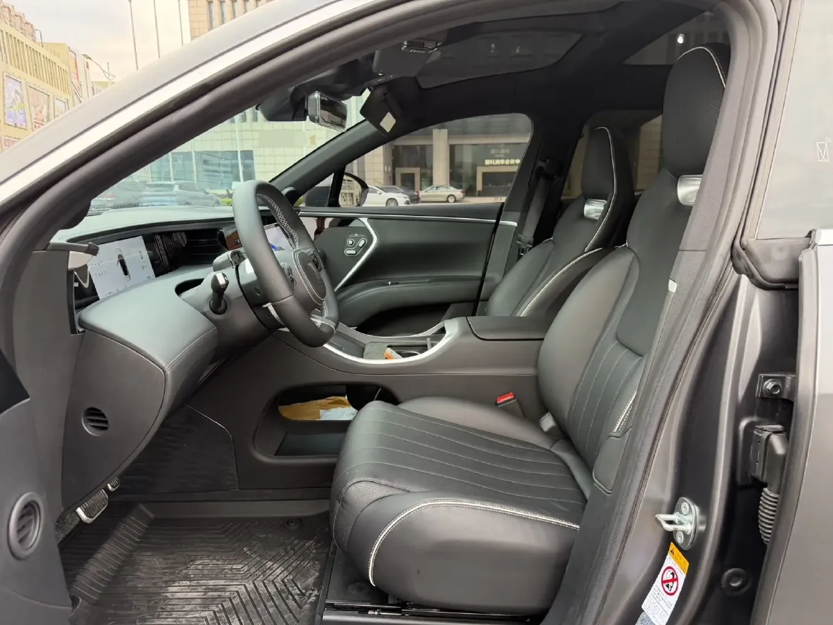 2022 Avatr 11 BEV 90.38KWH,autocango,china used car exporter,china ev exporter,chinese used car exporter,chinese used ev exporter