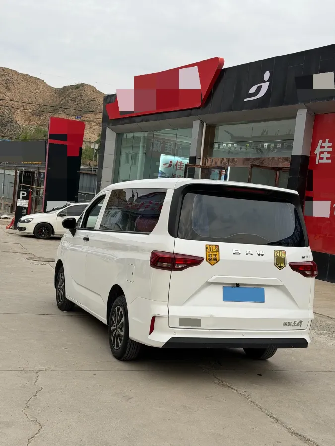 2023 BAW RuiSheng Trump M7 1.6L 124HP L4 5MT,autocango,china used car exporter,china ev exporter,chinese used car exporter,chinese used ev exporter