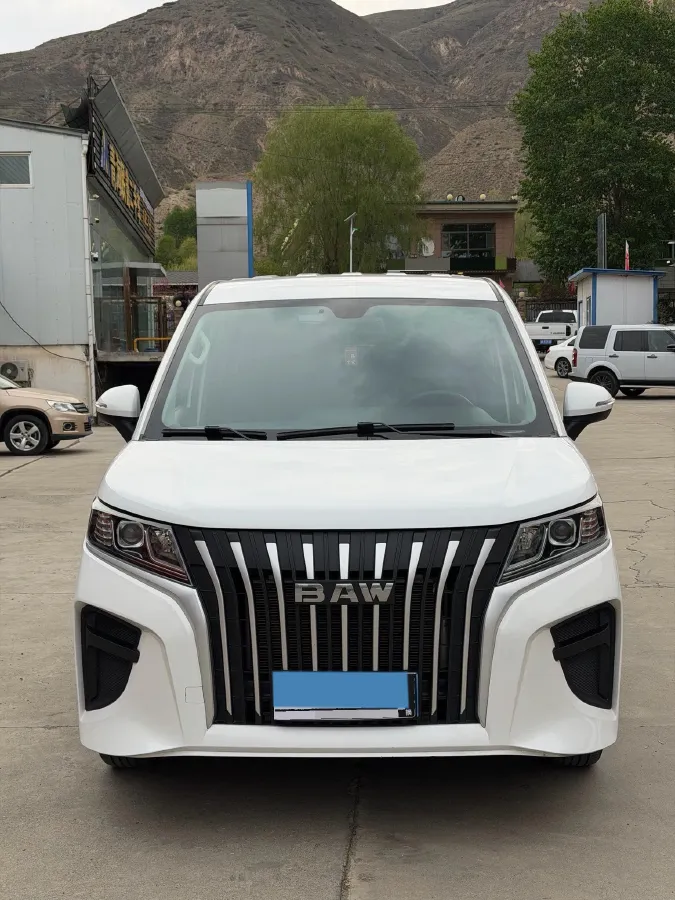 2023 BAW RuiSheng Trump M7 1.6L 124HP L4 5MT,autocango,china used car exporter,china ev exporter,chinese used car exporter,chinese used ev exporter