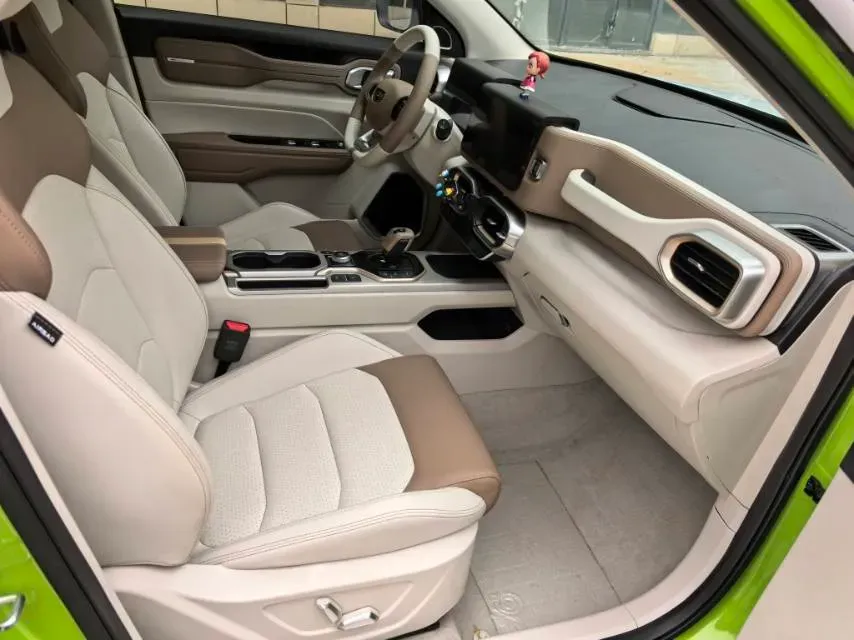 2020 Geely ICON 1.5T 177HP L3 7DCT,autocango,china used car exporter,china ev exporter,chinese used car exporter,chinese used ev exporter