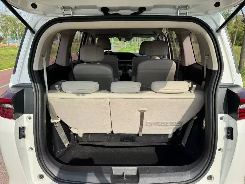 2021 GAC Trumpchi M6 1.5T 169HP L4 7DCT,autocango,china used car exporter,china ev exporter,chinese used car exporter,chinese used ev exporter