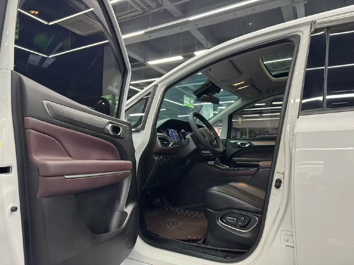 2023 GAC Trumpchi M6 1.5T 177HP L4 7DCT,autocango,china used car exporter,china ev exporter,chinese used car exporter,chinese used ev exporter