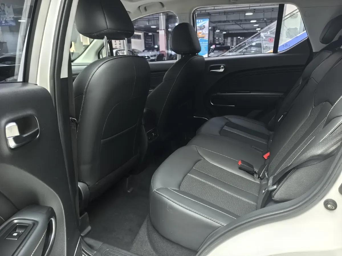 2021 GAC Trumpchi GS3 1.5T 169HP L4 6AT,autocango,china used car exporter,china ev exporter,chinese used car exporter,chinese used ev exporter