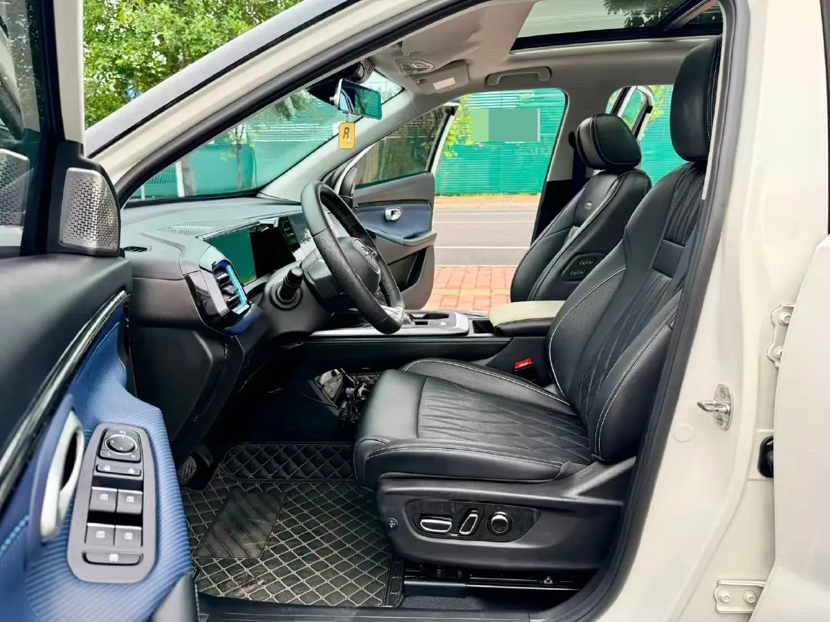 2023 GAC Trumpchi GS3 1.5T 177HP L4 7DCT,autocango,china used car exporter,china ev exporter,chinese used car exporter,chinese used ev exporter