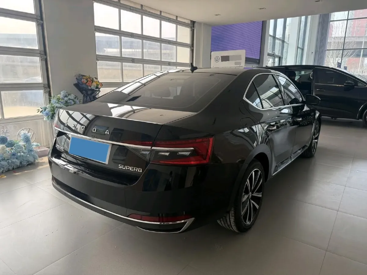 2024 Skoda Superb 1.4T 150HP L4 7DCT,autocango,china used car exporter,china ev exporter,chinese used car exporter,chinese used ev exporter