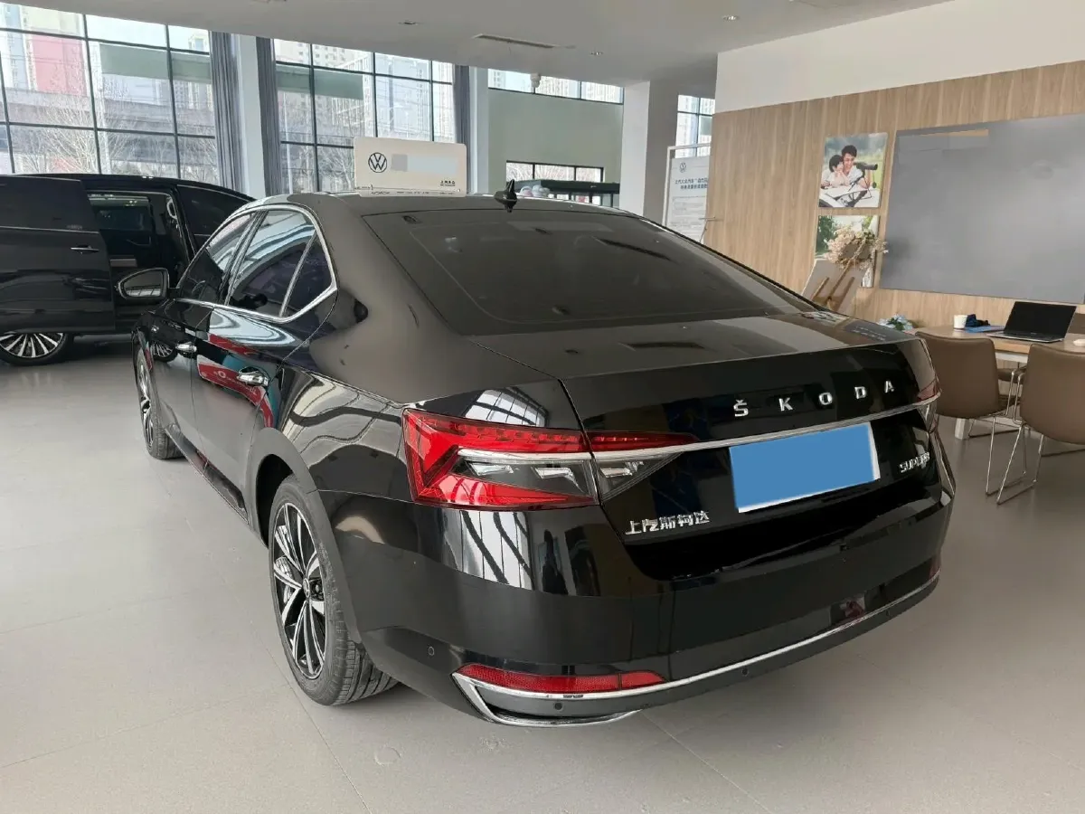 2024 Skoda Superb 1.4T 150HP L4 7DCT,autocango,china used car exporter,china ev exporter,chinese used car exporter,chinese used ev exporter