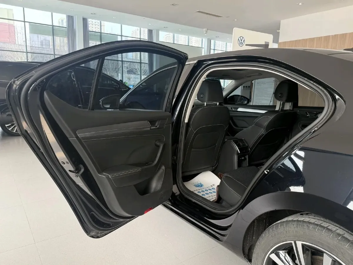 2024 Skoda Superb 1.4T 150HP L4 7DCT,autocango,china used car exporter,china ev exporter,chinese used car exporter,chinese used ev exporter