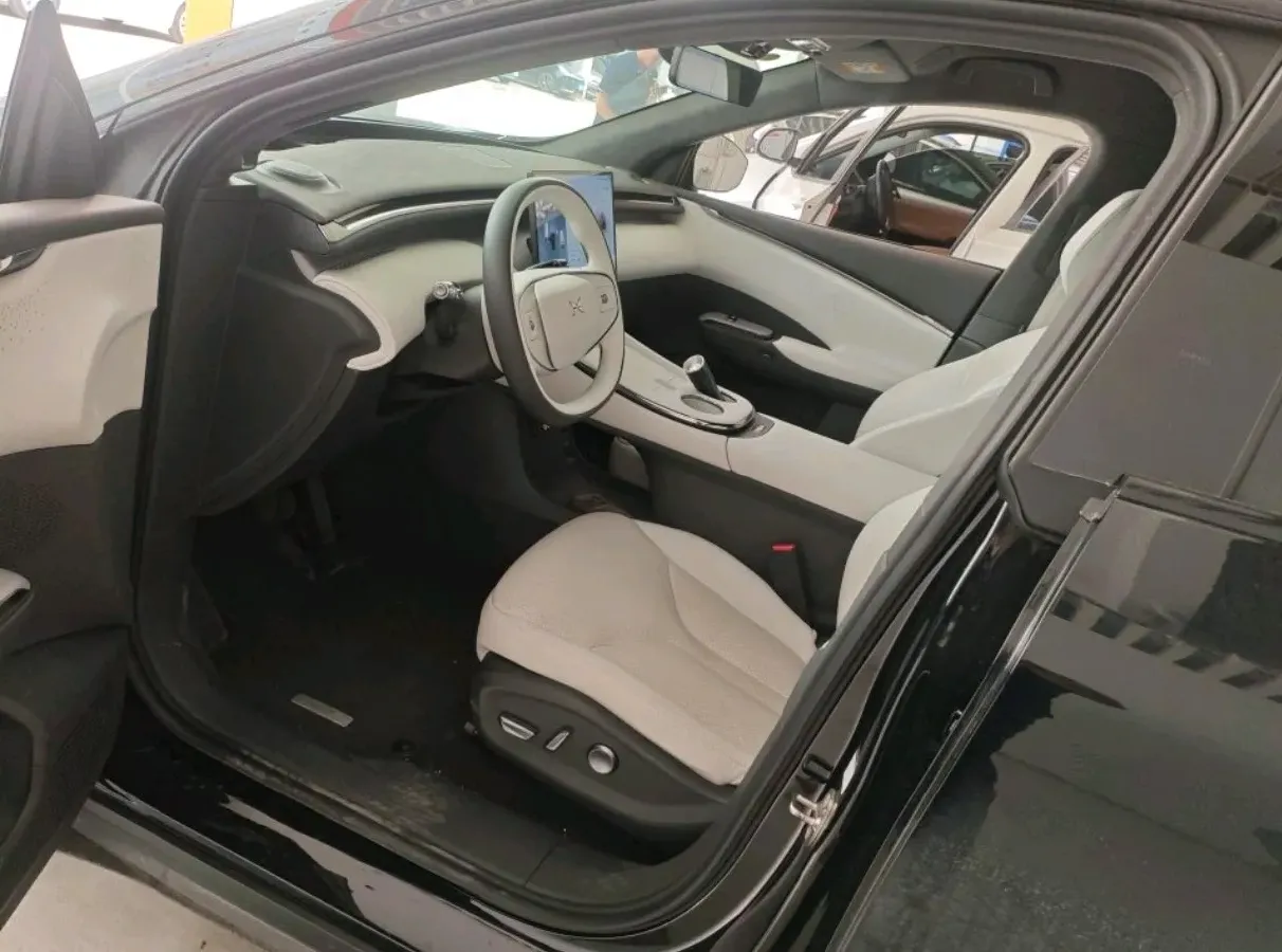 2025 Xpeng G7 BEV,autocango,china used car exporter,china ev exporter,chinese used car exporter,chinese used ev exporter