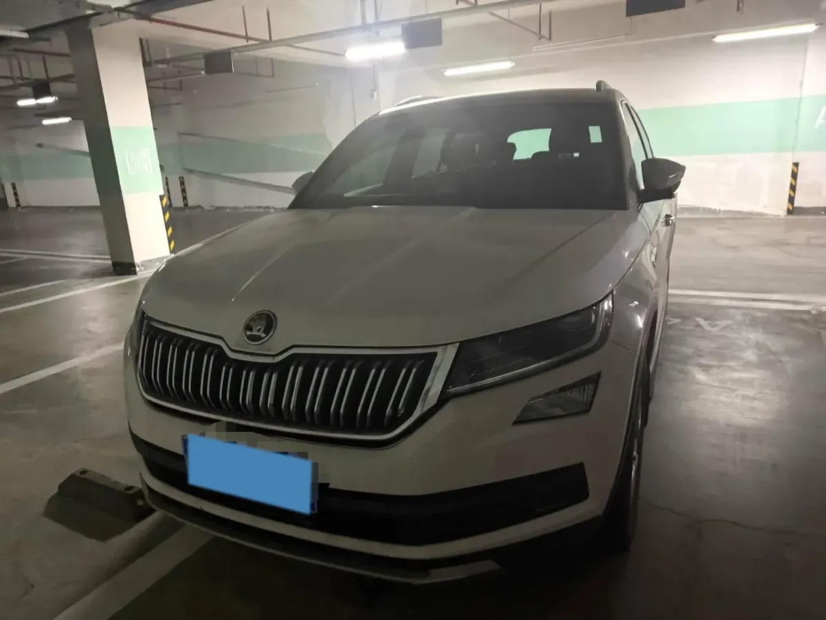 2019 Buick EnvisionPlus 1.5T 169HP L4 7DCT,autocango,china used car exporter,china ev exporter,chinese used car exporter,chinese used ev exporter