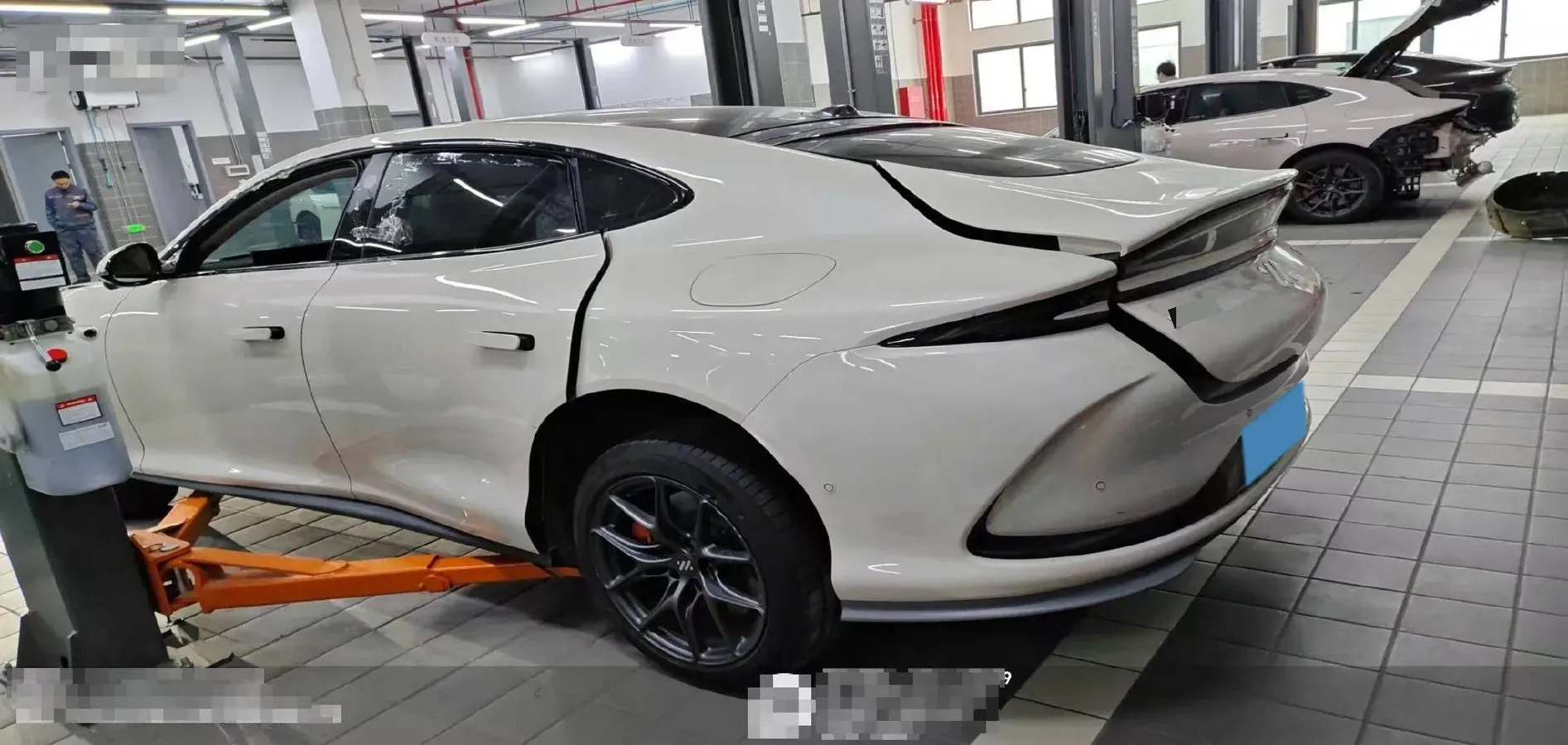 2024 IM L6 BEV 83KWH,autocango,china used car exporter,china ev exporter,chinese used car exporter,chinese used ev exporter