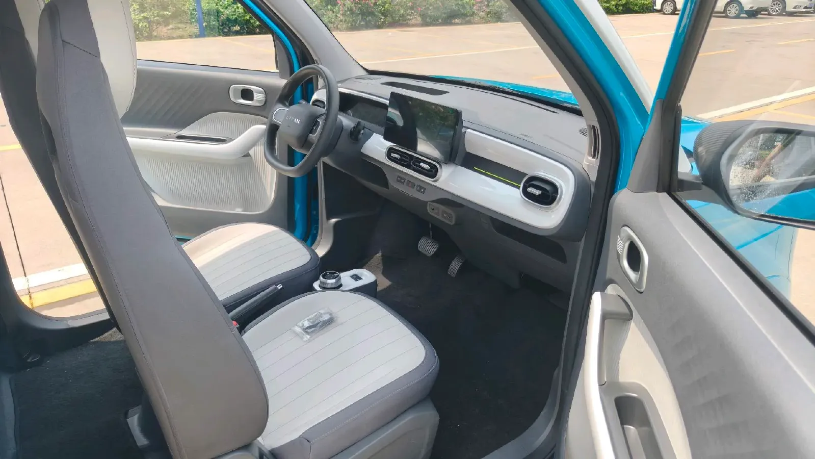 2025 ZD Rainbow BEV,autocango,china used car exporter,china ev exporter,chinese used car exporter,chinese used ev exporter
