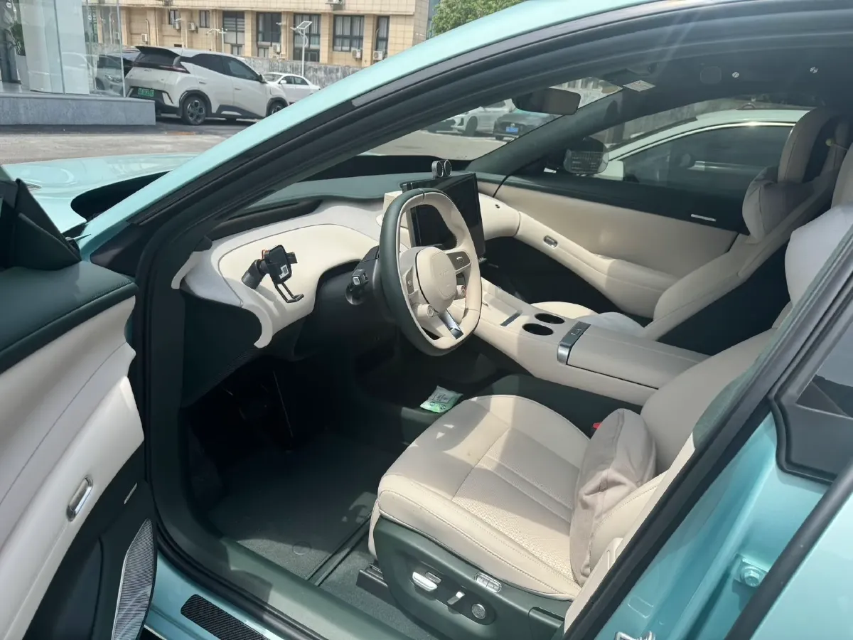 2025 MI YU7 BEV 101.7KWH,autocango,china used car exporter,china ev exporter,chinese used car exporter,chinese used ev exporter