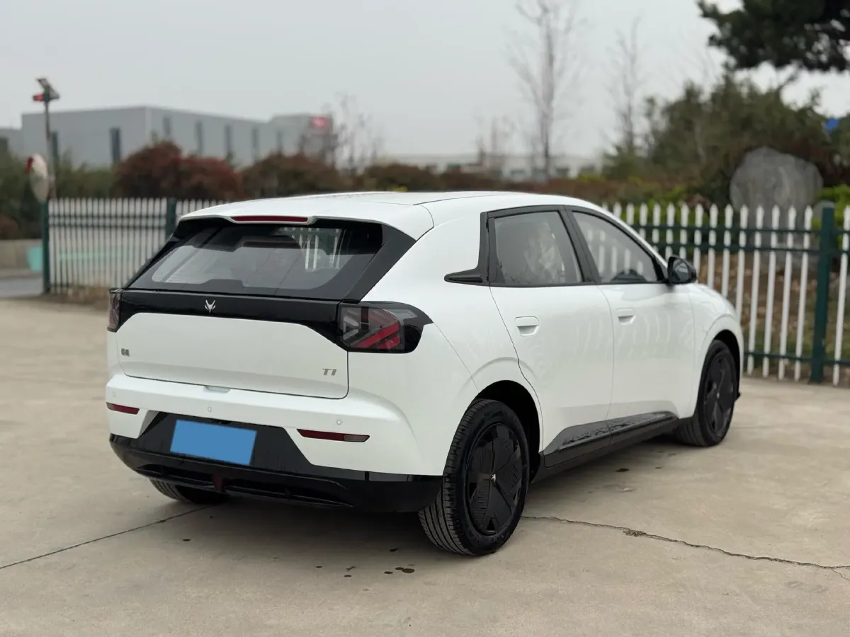 2025 ARCFOX T1 BEV,autocango,china used car exporter,china ev exporter,chinese used car exporter,chinese used ev exporter