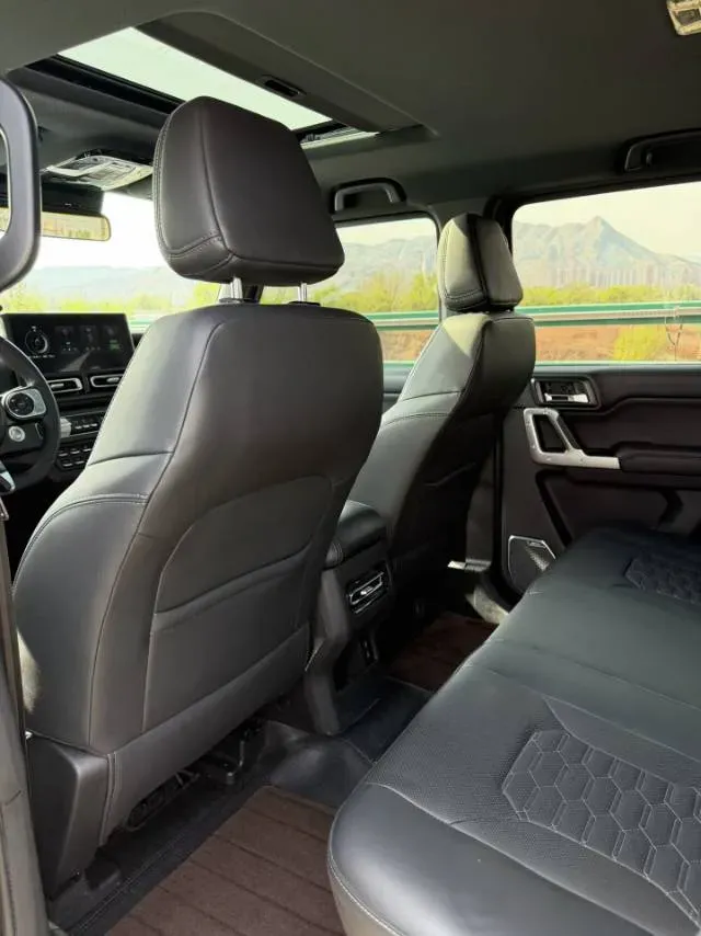 2024 212 212 T01 2.0T 252HP L4 8AT,autocango,china used car exporter,china ev exporter,chinese used car exporter,chinese used ev exporter