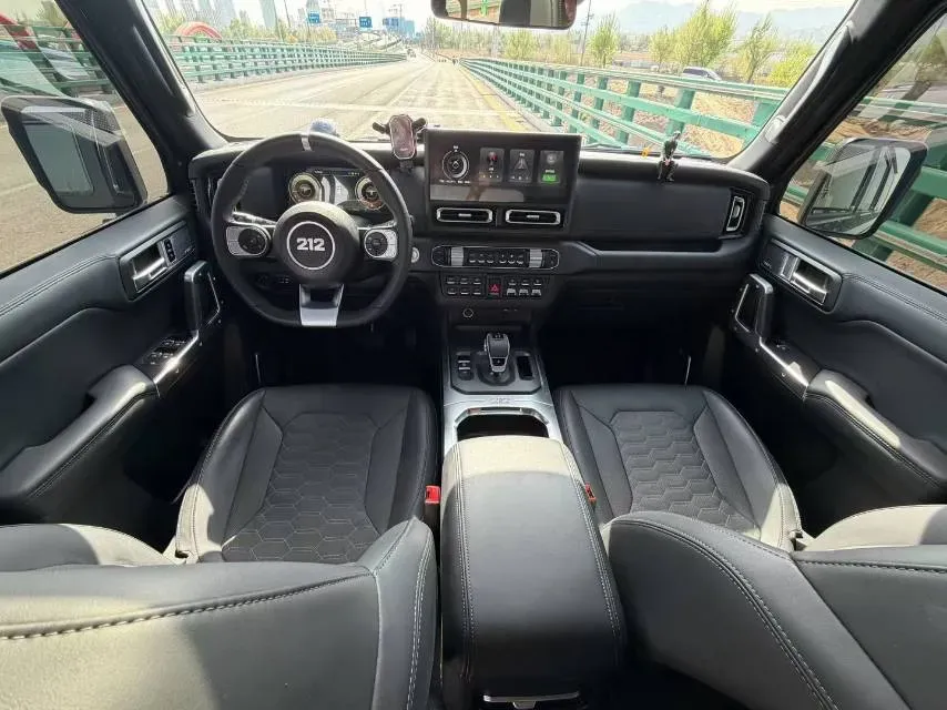 2024 212 212 T01 2.0T 252HP L4 8AT,autocango,china used car exporter,china ev exporter,chinese used car exporter,chinese used ev exporter