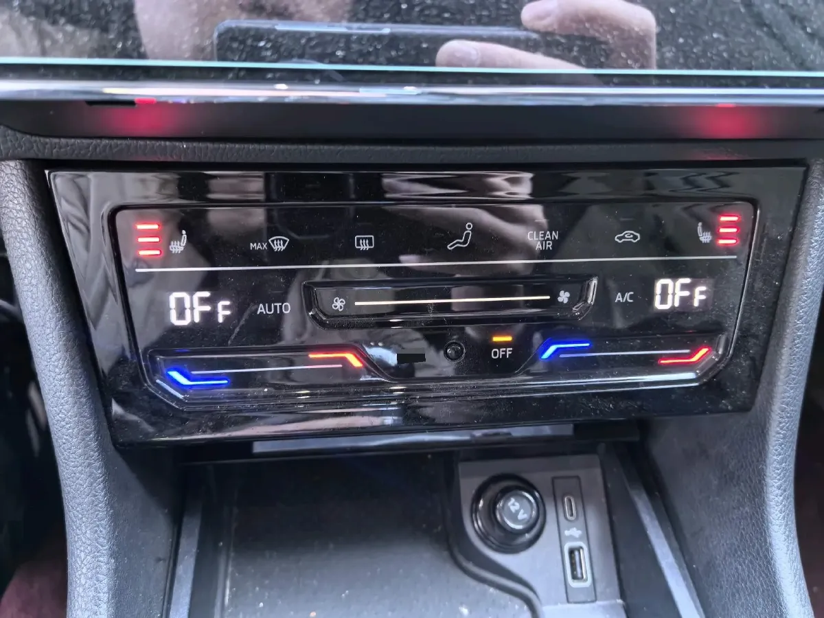 2023 Skoda Superb 1.4T 150HP L4 7DCT,autocango,china used car exporter,china ev exporter,chinese used car exporter,chinese used ev exporter