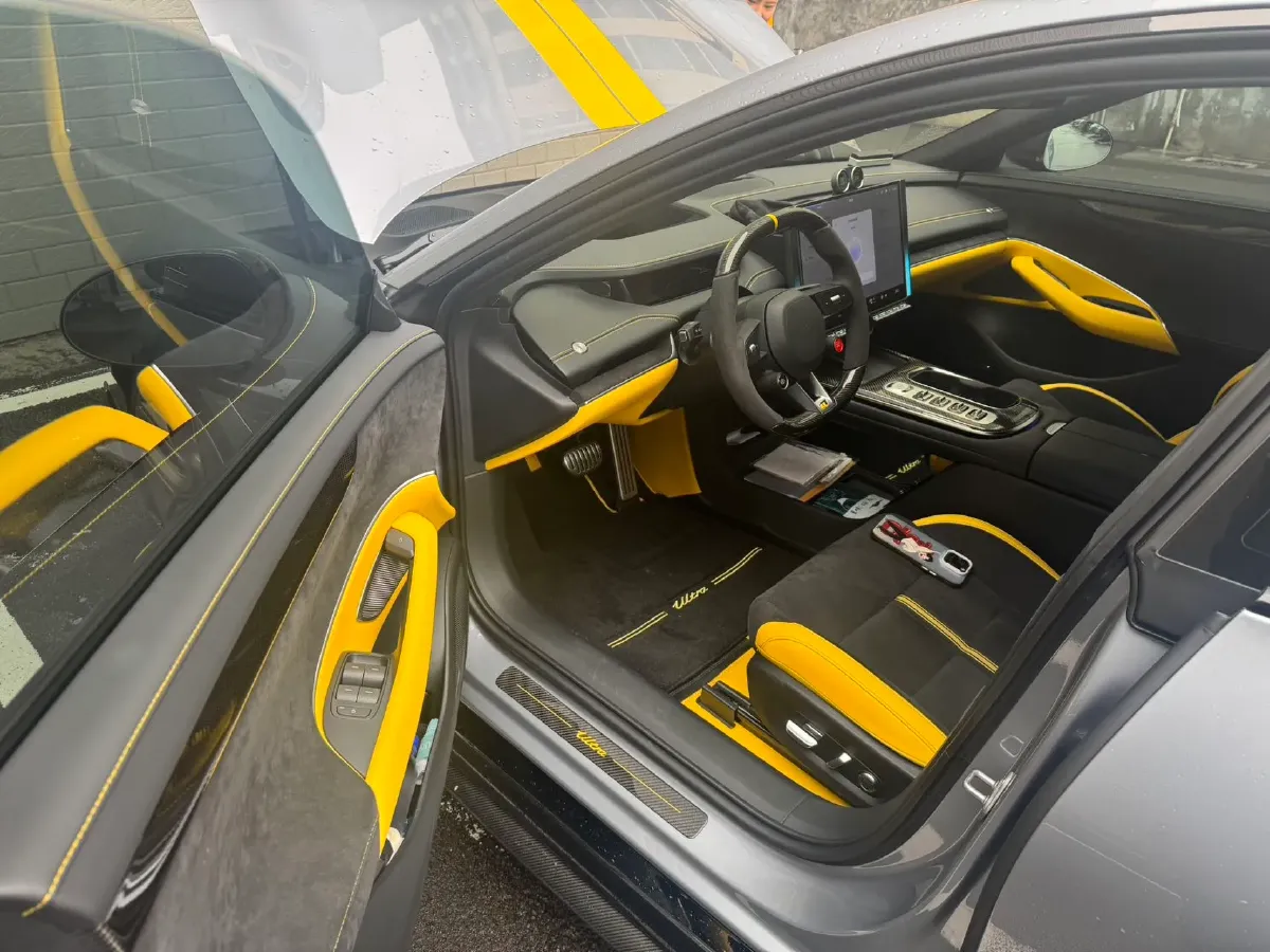 2025 MI SU7 Ultra BEV 93.7KWH,autocango,china used car exporter,china ev exporter,chinese used car exporter,chinese used ev exporter