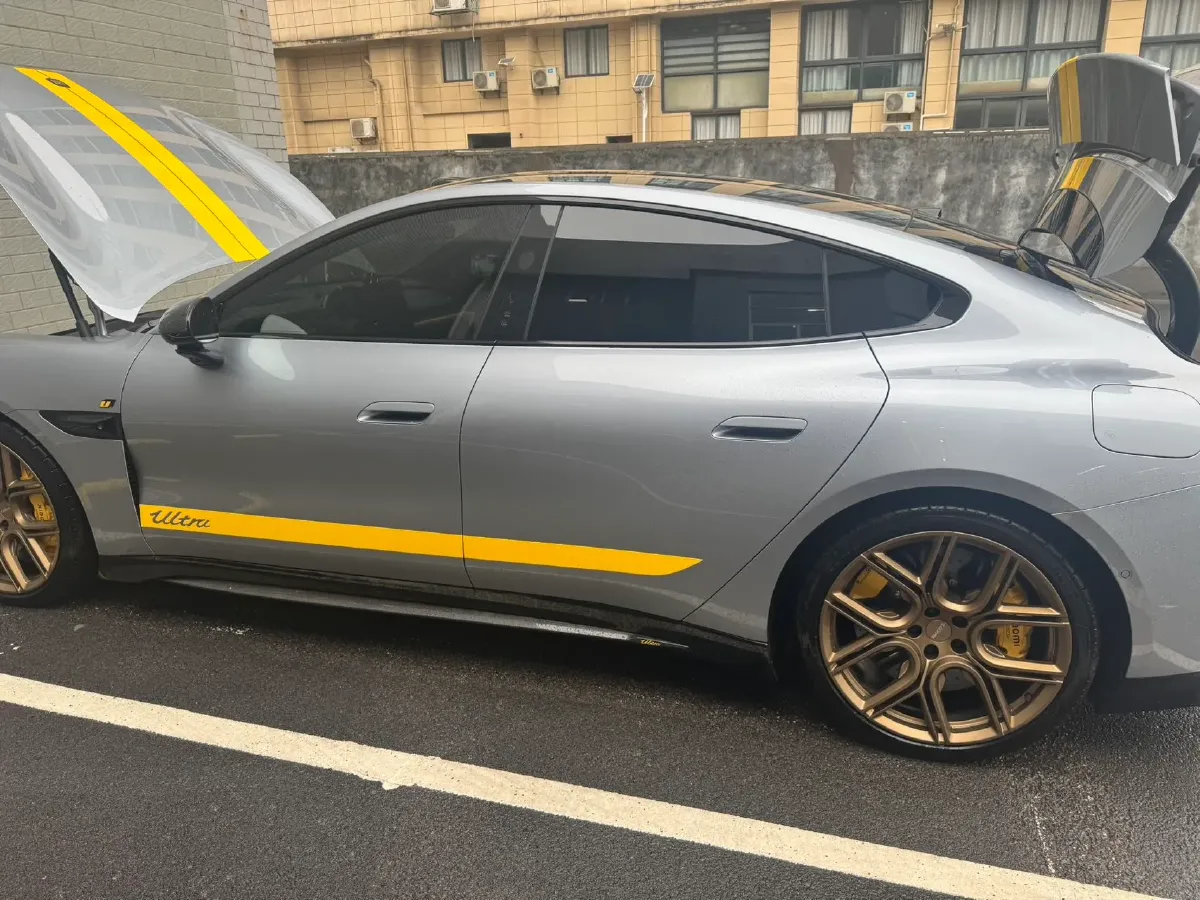 2025 MI SU7 Ultra BEV 93.7KWH,autocango,china used car exporter,china ev exporter,chinese used car exporter,chinese used ev exporter