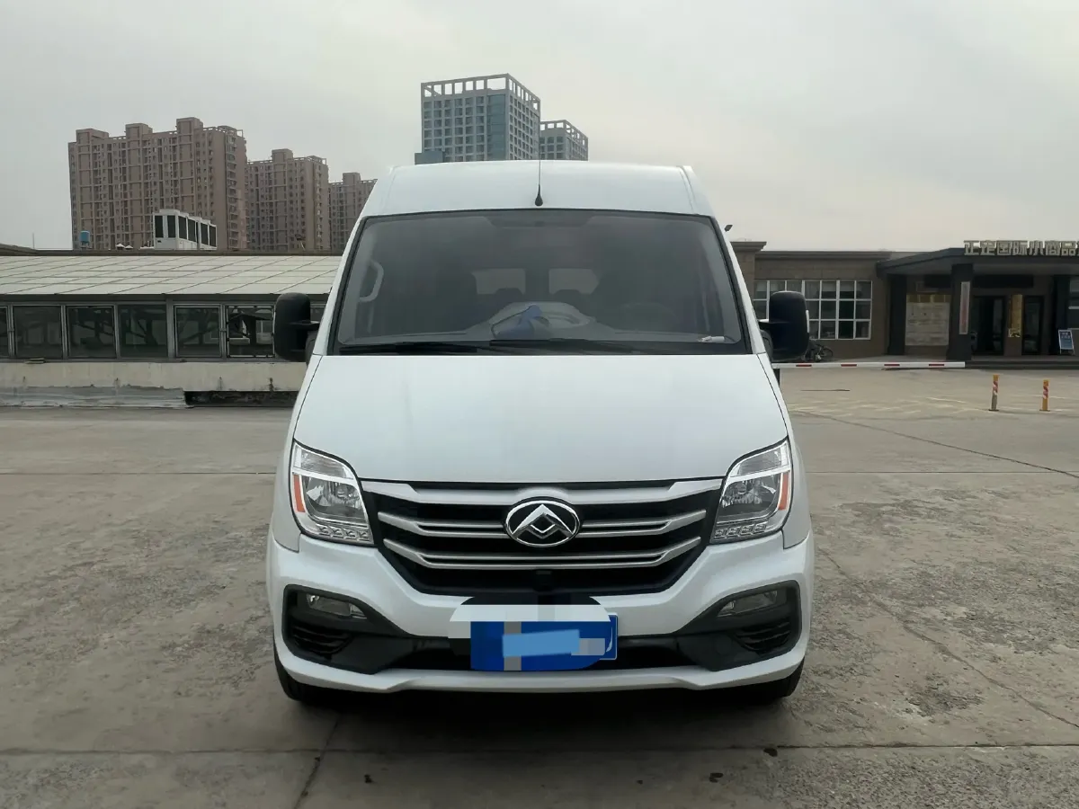 2021 MAXUS XinTu V80 2.0T 139HP L4 6MT,autocango,china used car exporter,china ev exporter,chinese used car exporter,chinese used ev exporter