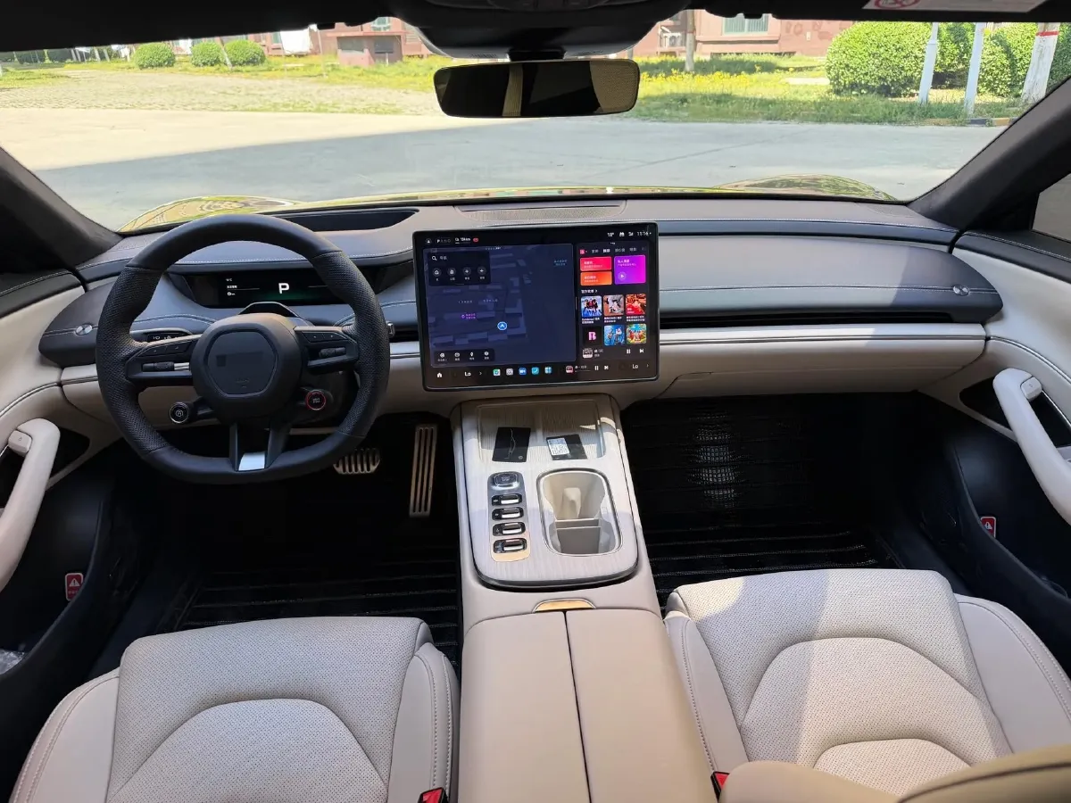 2024 MI SU7 BEV 101KWH,autocango,china used car exporter,china ev exporter,chinese used car exporter,chinese used ev exporter