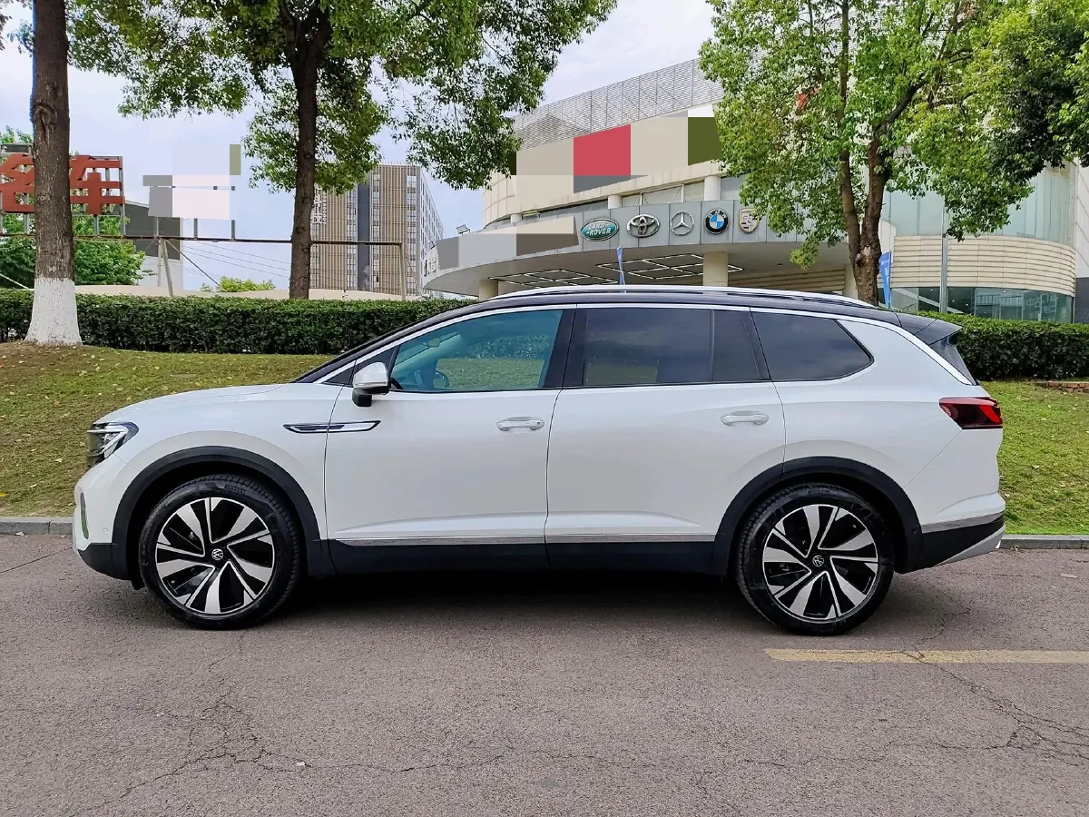 2021 Volkswagen Talagon 2.0T 220HP L4 7DCT,autocango,china used car exporter,china ev exporter,chinese used car exporter,chinese used ev exporter