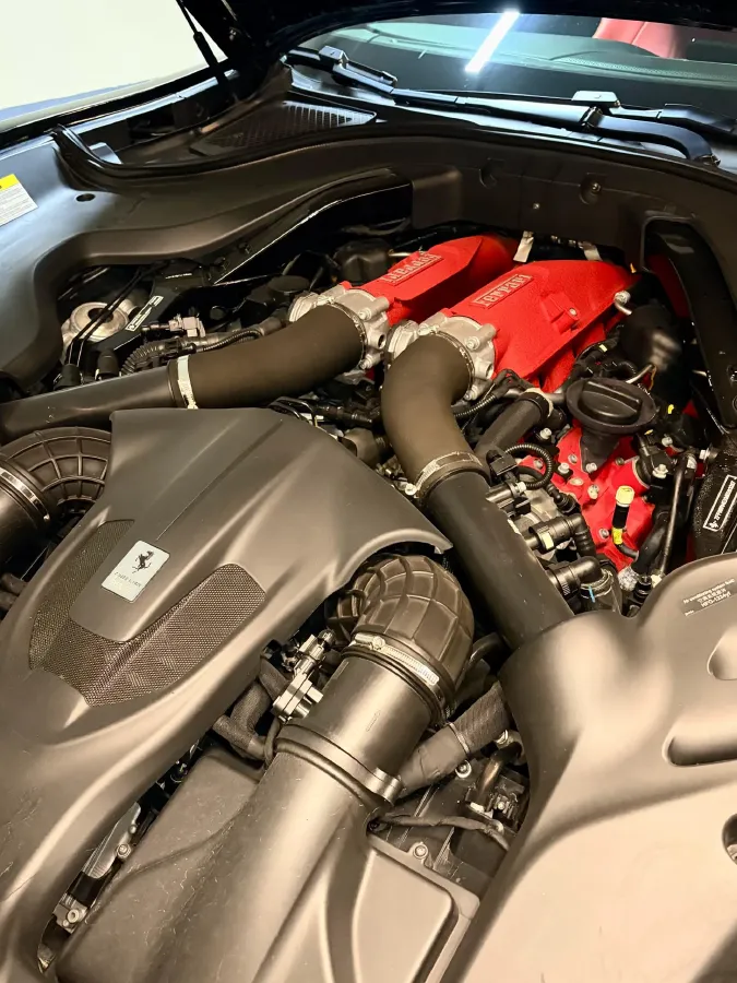 2020 Ferrari Roma 3.9T 620HP V8 8DCT,autocango,china used car exporter,china ev exporter,chinese used car exporter,chinese used ev exporter