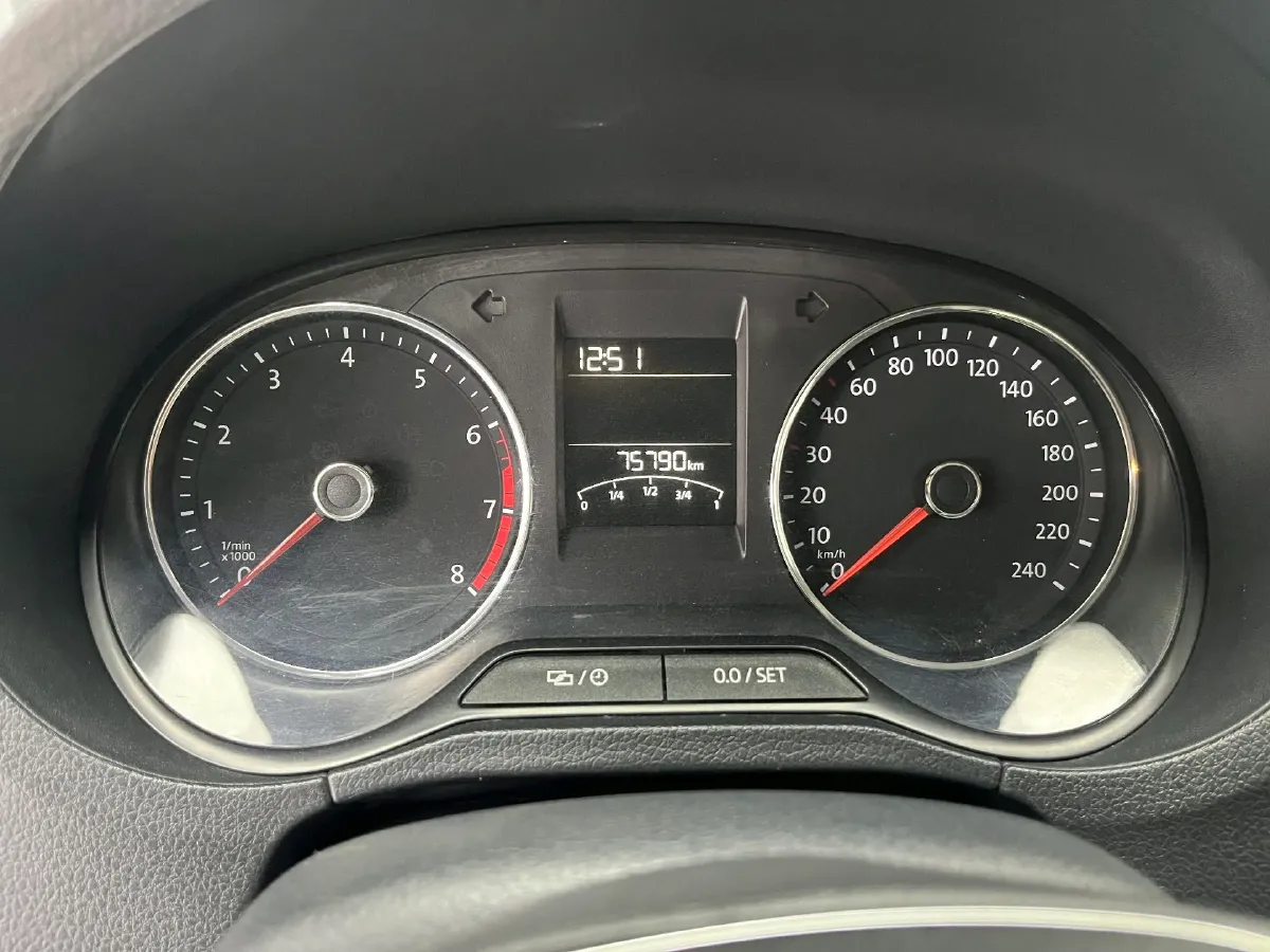 2016 Volkswagen Polo 1.6L 110HP L4 6AT,autocango,china used car exporter,china ev exporter,chinese used car exporter,chinese used ev exporter