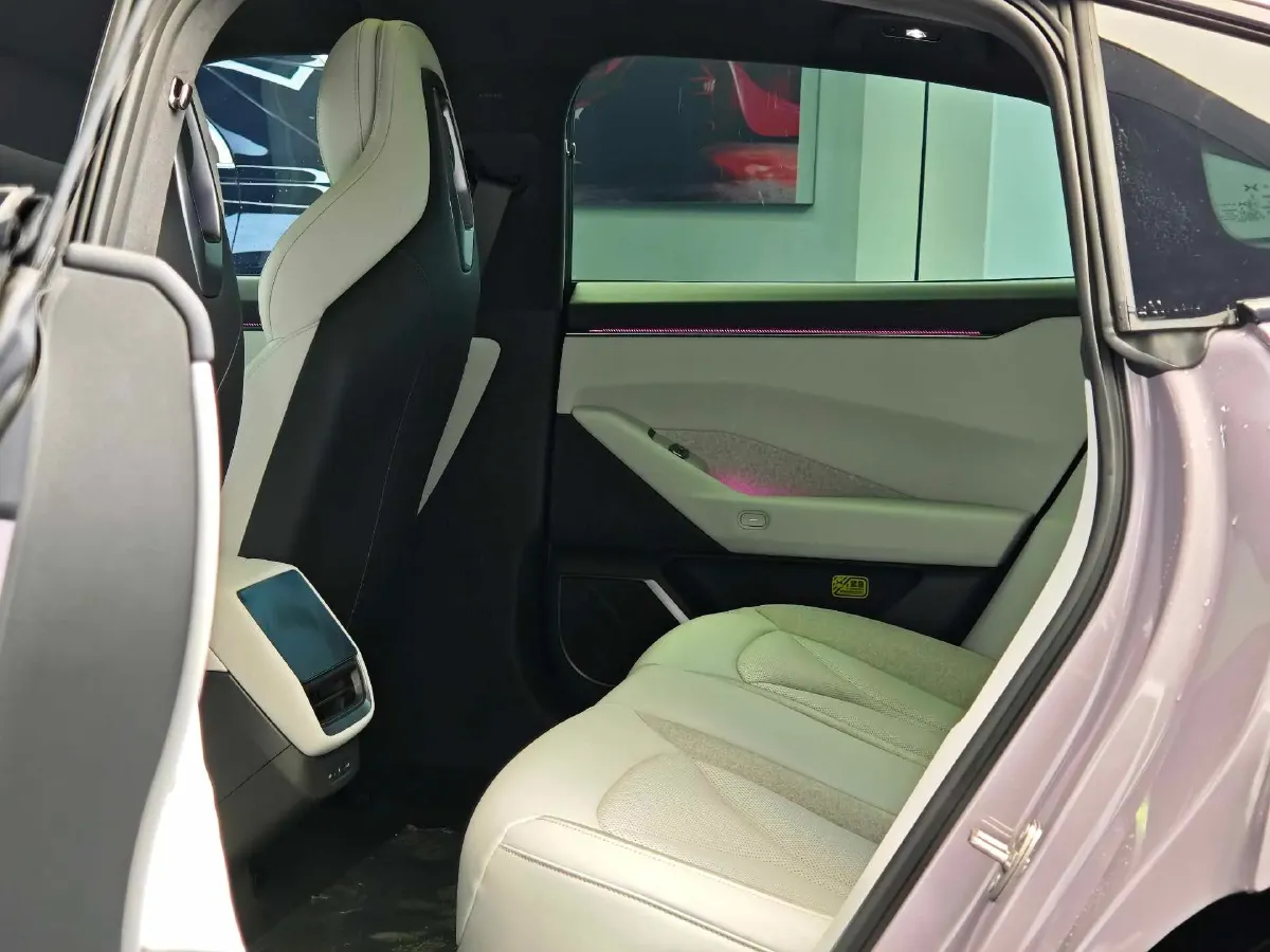 2025 Xpeng P7 BEV,autocango,china used car exporter,china ev exporter,chinese used car exporter,chinese used ev exporter