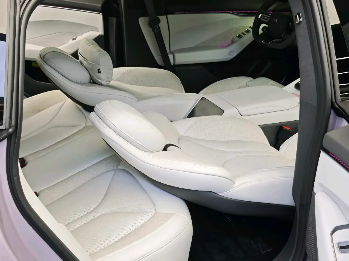 2025 Xpeng P7 BEV,autocango,china used car exporter,china ev exporter,chinese used car exporter,chinese used ev exporter