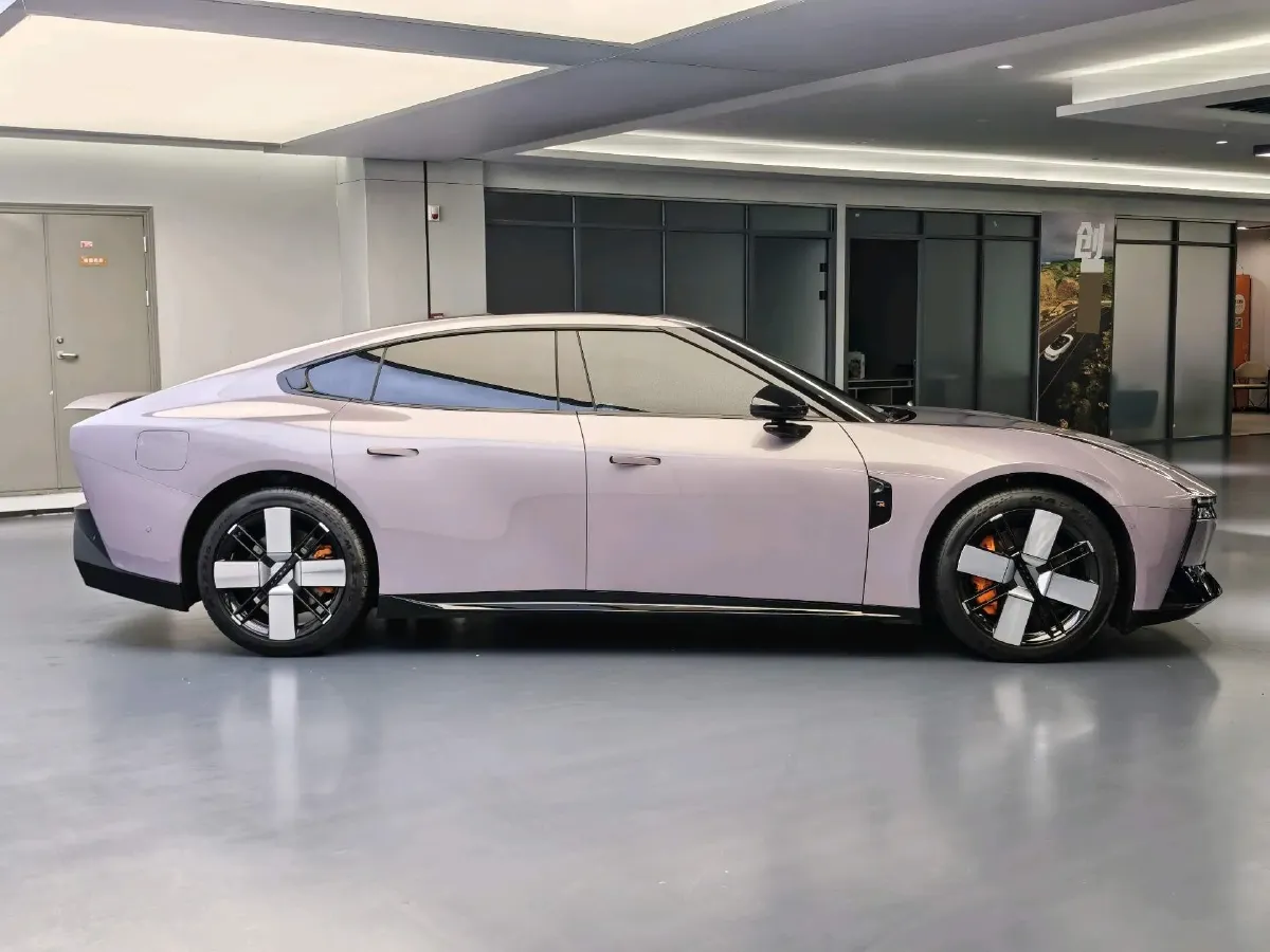 2025 Xpeng P7 BEV,autocango,china used car exporter,china ev exporter,chinese used car exporter,chinese used ev exporter