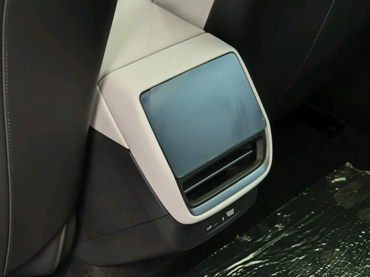 2025 Xpeng P7 BEV,autocango,china used car exporter,china ev exporter,chinese used car exporter,chinese used ev exporter