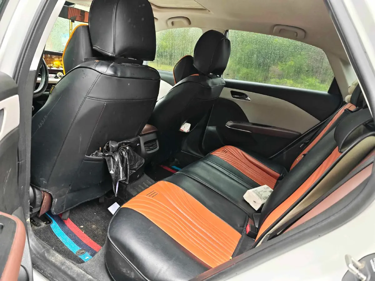 2023 Chevrolet Monza 1.5L 113HP L4 6DCT,autocango,china used car exporter,china ev exporter,chinese used car exporter,chinese used ev exporter