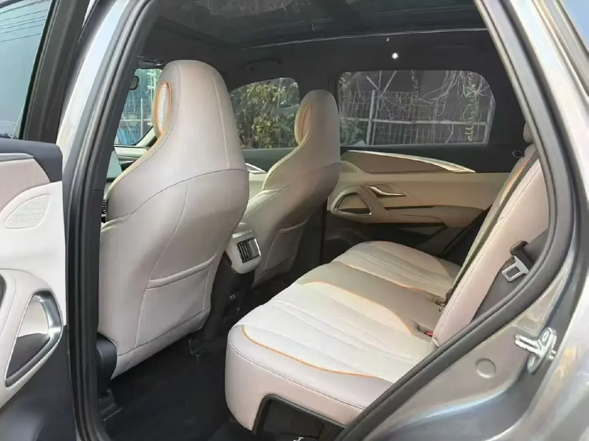 2023 BYD Song Pro 1.5L 110HP L4 E-CVT PHEV 18.3KWH,autocango,china used car exporter,china ev exporter,chinese used car exporter,chinese used ev exporter