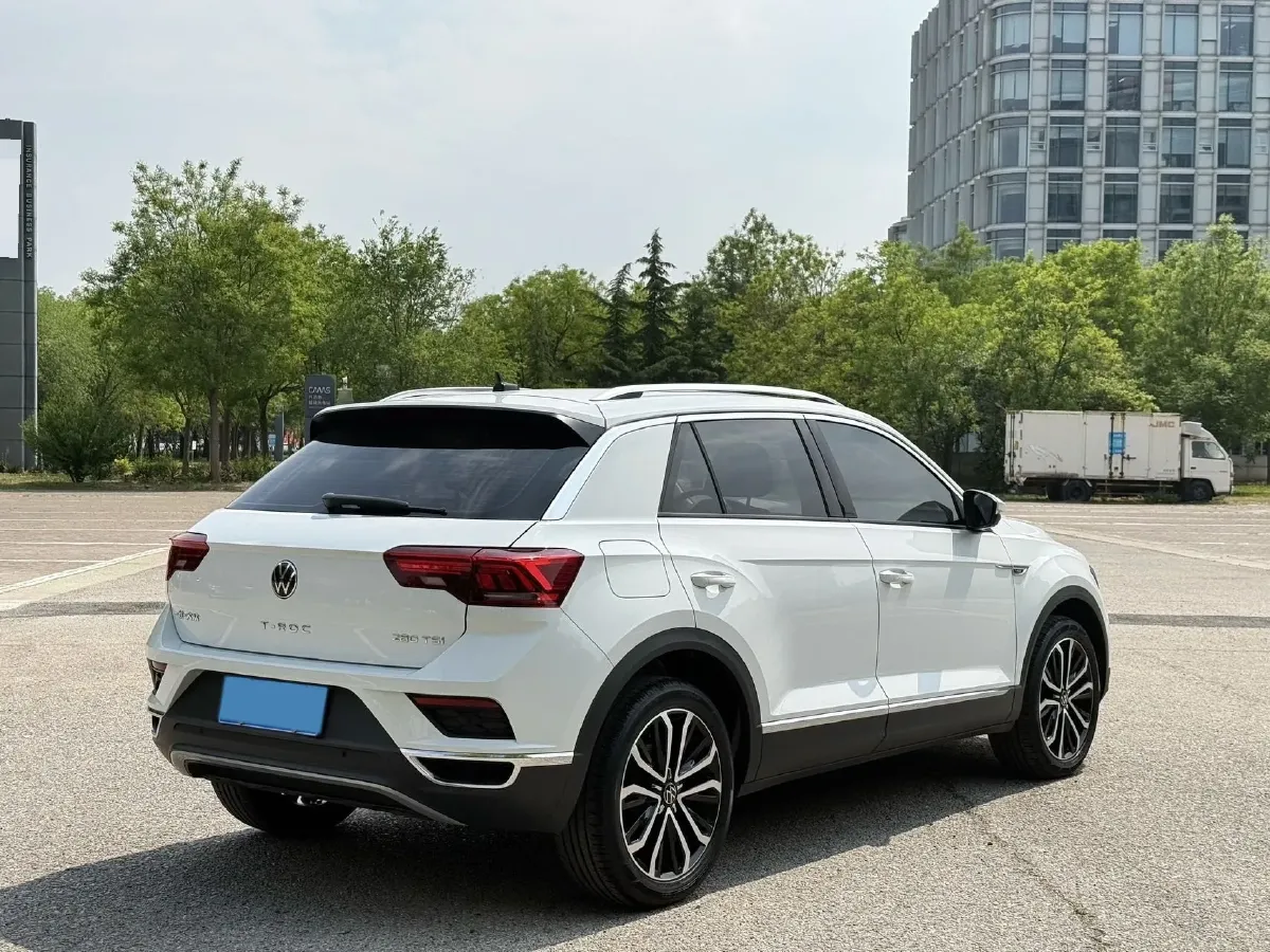 2021 Volkswagen T-Roc 1.4T 150HP L4 7DCT,autocango,china used car exporter,china ev exporter,chinese used car exporter,chinese used ev exporter