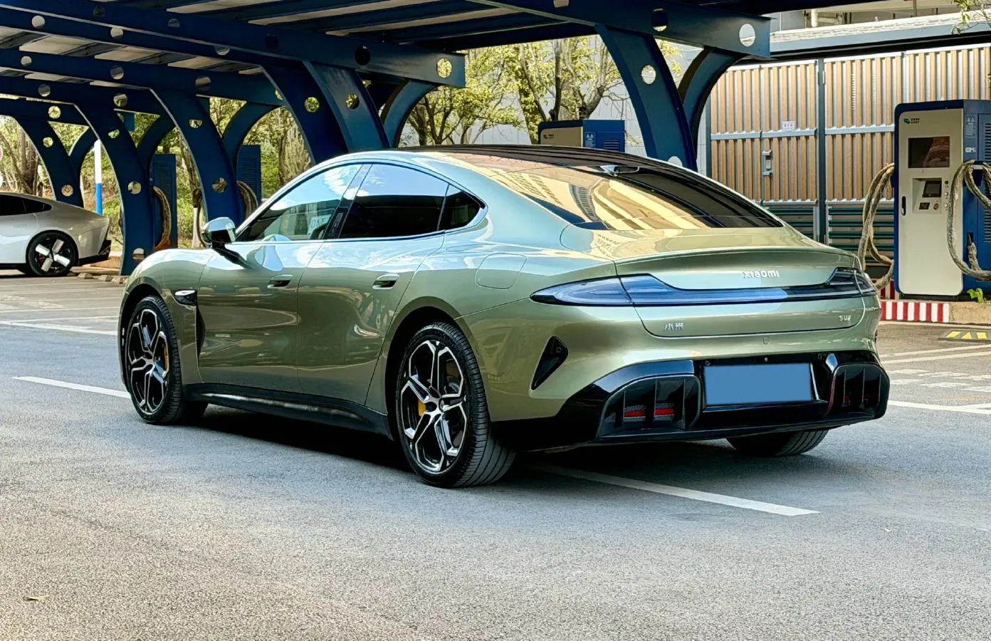 2024 MI SU7 BEV 73.6KWH,autocango,china used car exporter,china ev exporter,chinese used car exporter,chinese used ev exporter