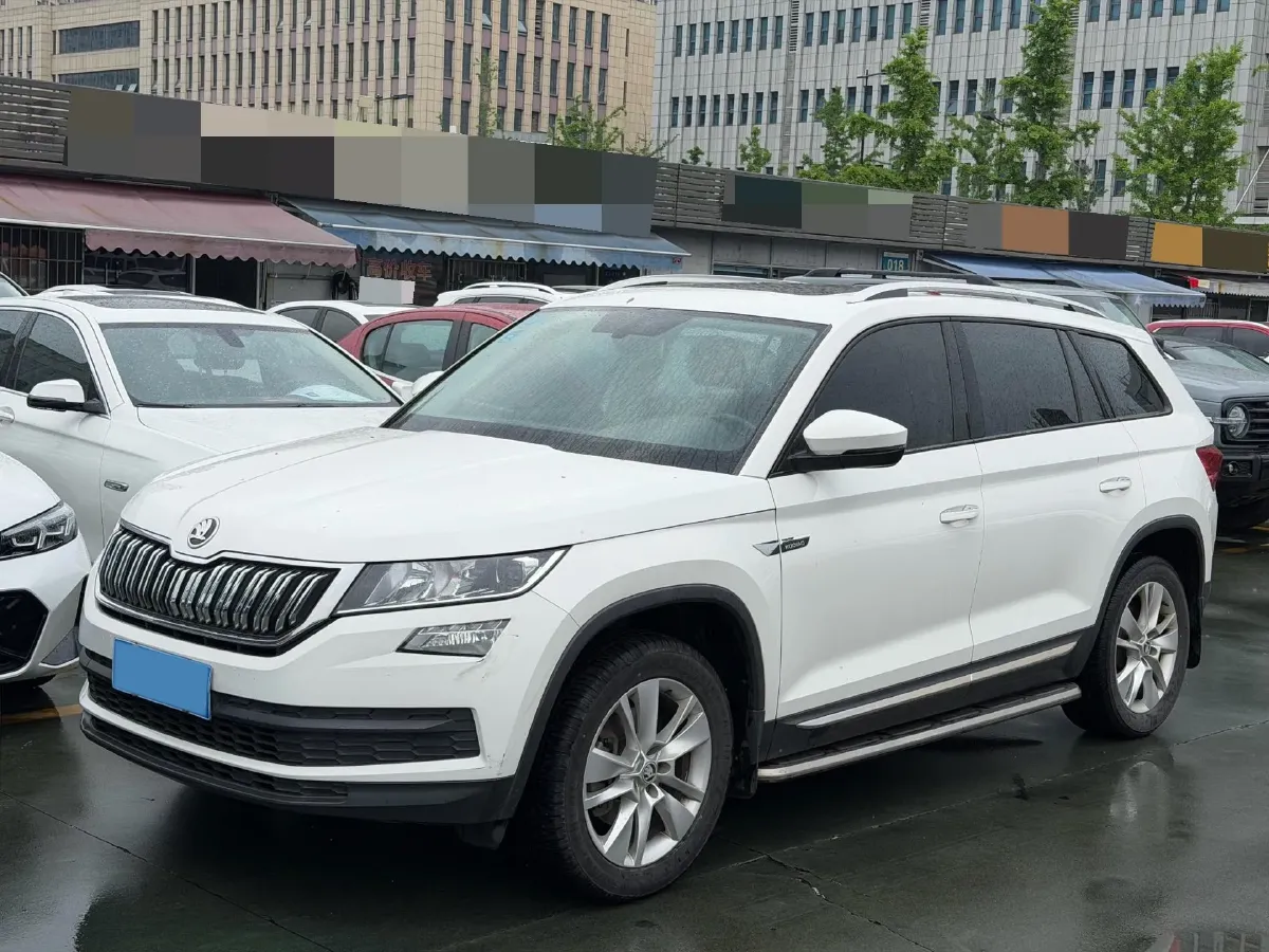 2017 Skoda Kodiak 1.8T 180HP L4 7DCT,autocango,china used car exporter,china ev exporter,chinese used car exporter,chinese used ev exporter