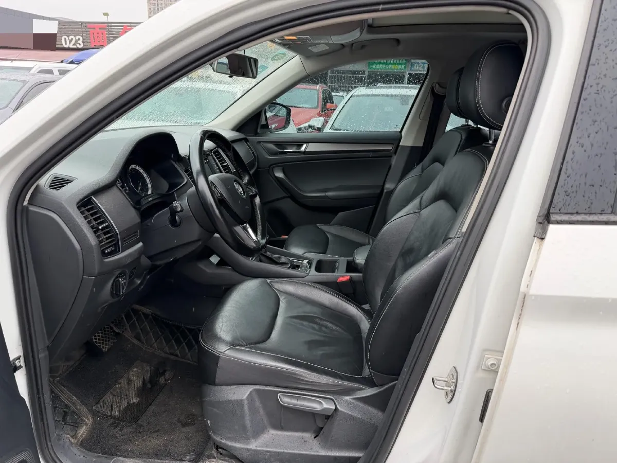 2017 Skoda Kodiak 1.8T 180HP L4 7DCT,autocango,china used car exporter,china ev exporter,chinese used car exporter,chinese used ev exporter