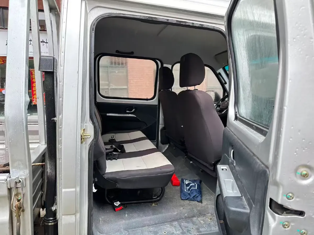 2023 DongFeng DFSK D71 1.6L 122HP L4 5MT,autocango,china used car exporter,china ev exporter,chinese used car exporter,chinese used ev exporter