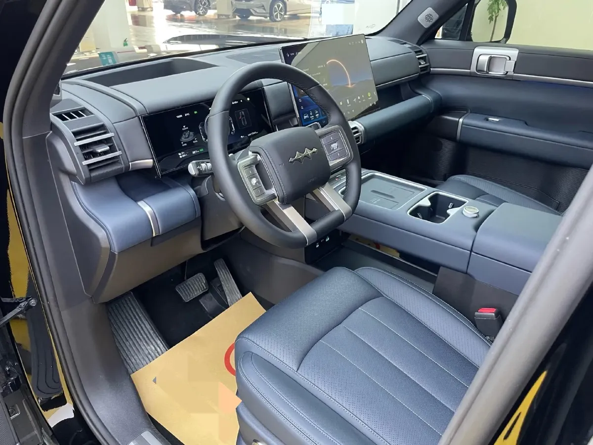 2025 FangChengBao Tai 7 1.5T 156HP L4 E-CVT PHEV,autocango,china used car exporter,china ev exporter,chinese used car exporter,chinese used ev exporter