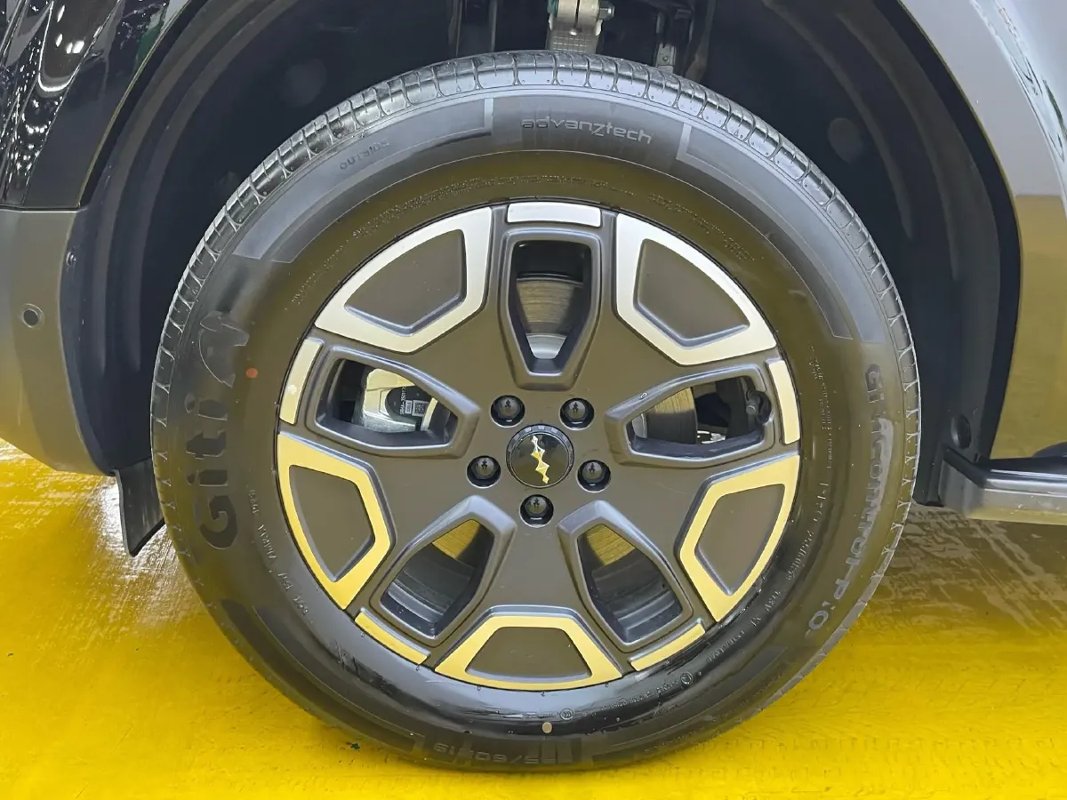 2025 FangChengBao Tai 7 1.5T 156HP L4 E-CVT PHEV,autocango,china used car exporter,china ev exporter,chinese used car exporter,chinese used ev exporter