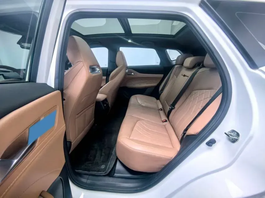 2024 ChangAn UNI-Z 1.5L 98HP L4 E-CVT PHEV 18.4KWH,autocango,china used car exporter,china ev exporter,chinese used car exporter,chinese used ev exporter