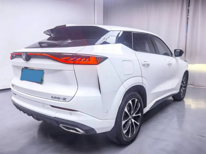 2024 ChangAn UNI-Z 1.5L 98HP L4 E-CVT PHEV 18.4KWH,autocango,china used car exporter,china ev exporter,chinese used car exporter,chinese used ev exporter