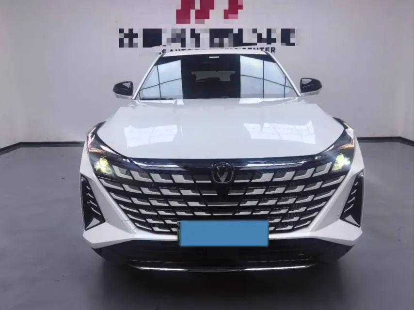 2024 ChangAn UNI-Z 1.5L 98HP L4 E-CVT PHEV 18.4KWH,autocango,china used car exporter,china ev exporter,chinese used car exporter,chinese used ev exporter